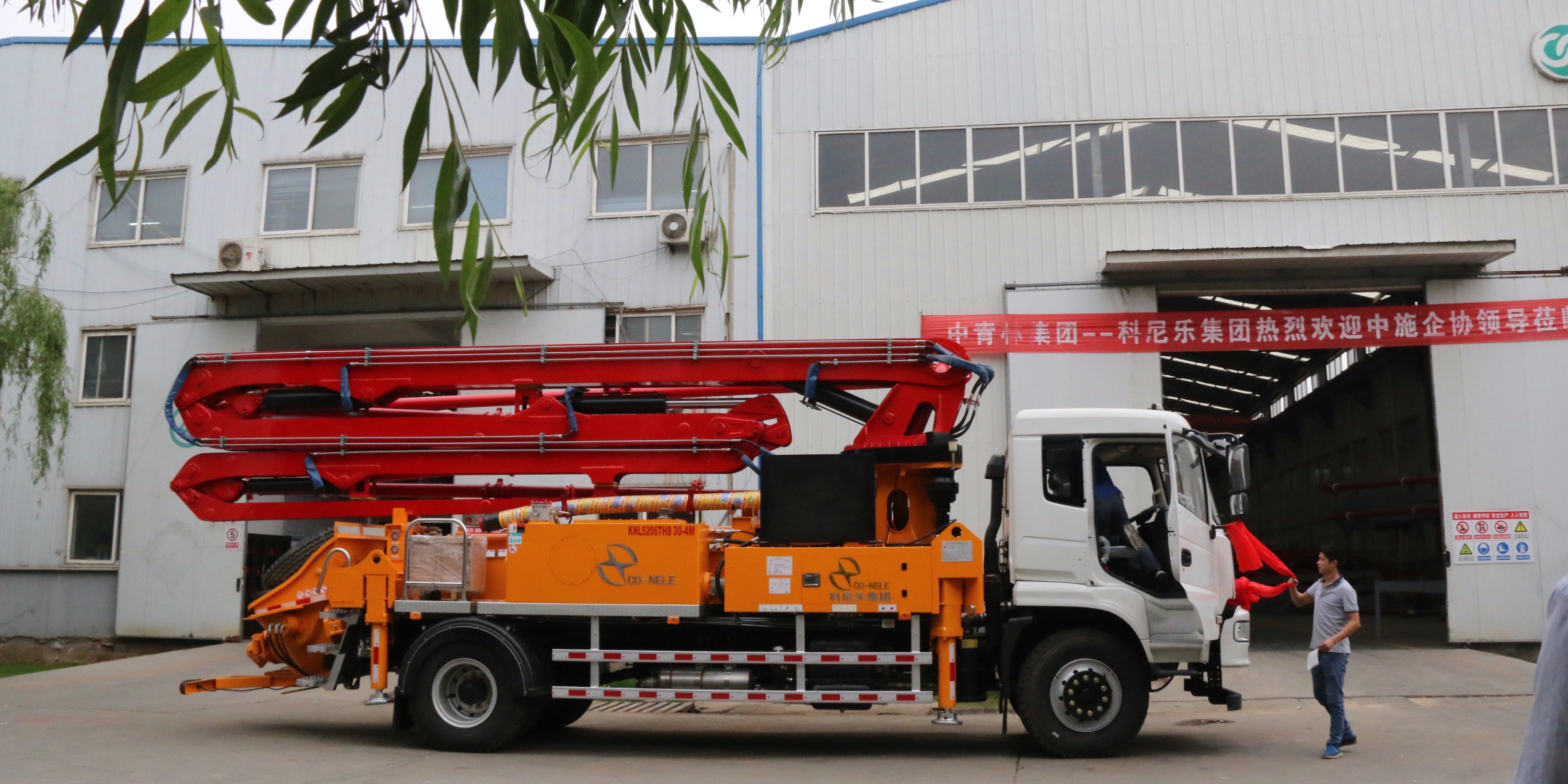 小型泵車(chē)潤(rùn)滑油有哪些作用呢？